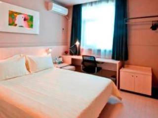Borneo Gaya Hostel *